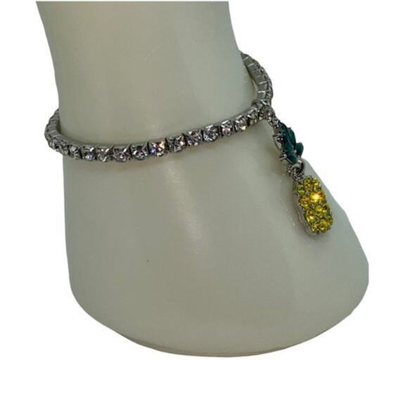 New NWT Silver-Tone Green Yellow Pineapple Rhinestone Beaded Stretch Bracelet - Picture 3 of 7